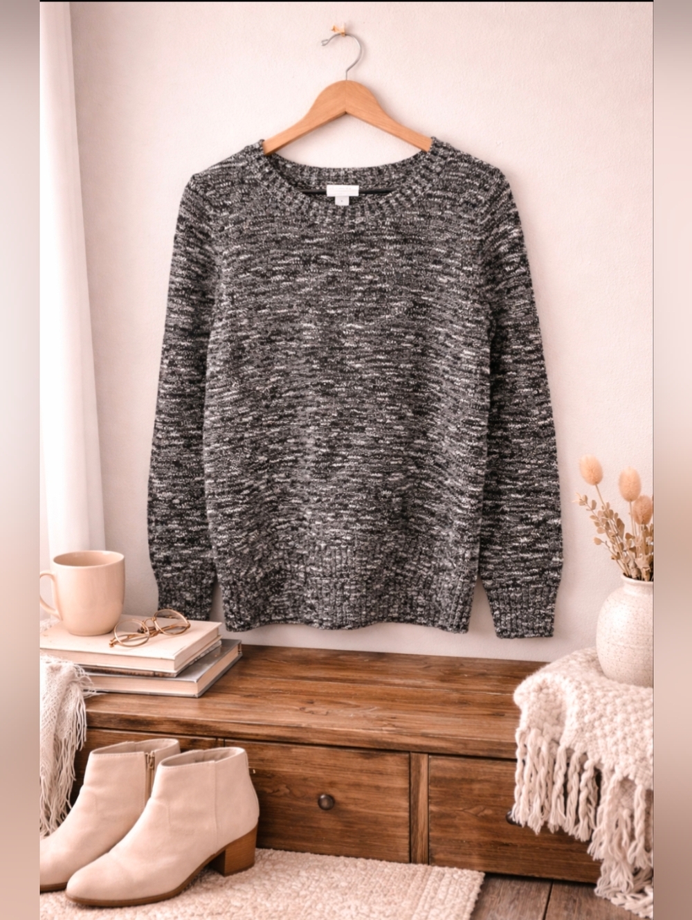 Old Navy | Women's Medium | Black & White Marled Swrater NWOT